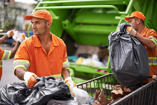 Best Junk Hauling Services  in Benton, IL